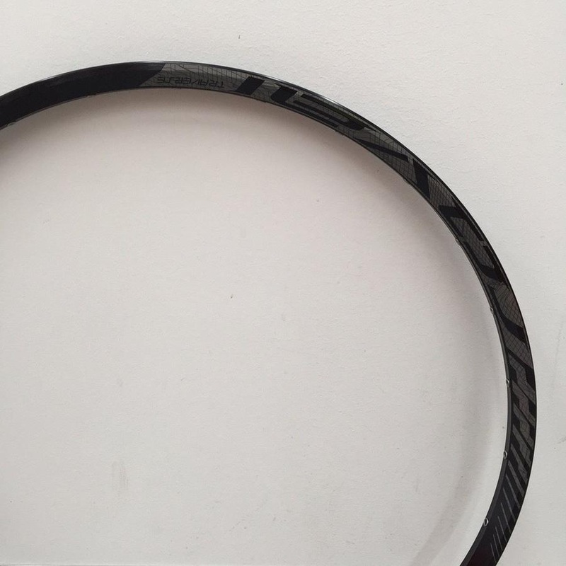 Rim MY15 Roval Traverse Front Rim 650B 27H Char DCL