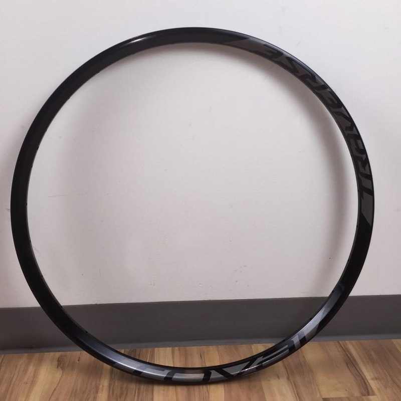 Rim MY15 Roval Traverse Fattie 650B M5 Alloy Rear Rim 28 Hole 29mm Inner Width Charcoal DCL