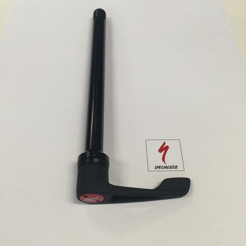 AXL MY17 DT Swiss Rws Road Thru Axle Rear With Road Handle (For Scs) 135mmx12mm (HWQXXX00S6709C)