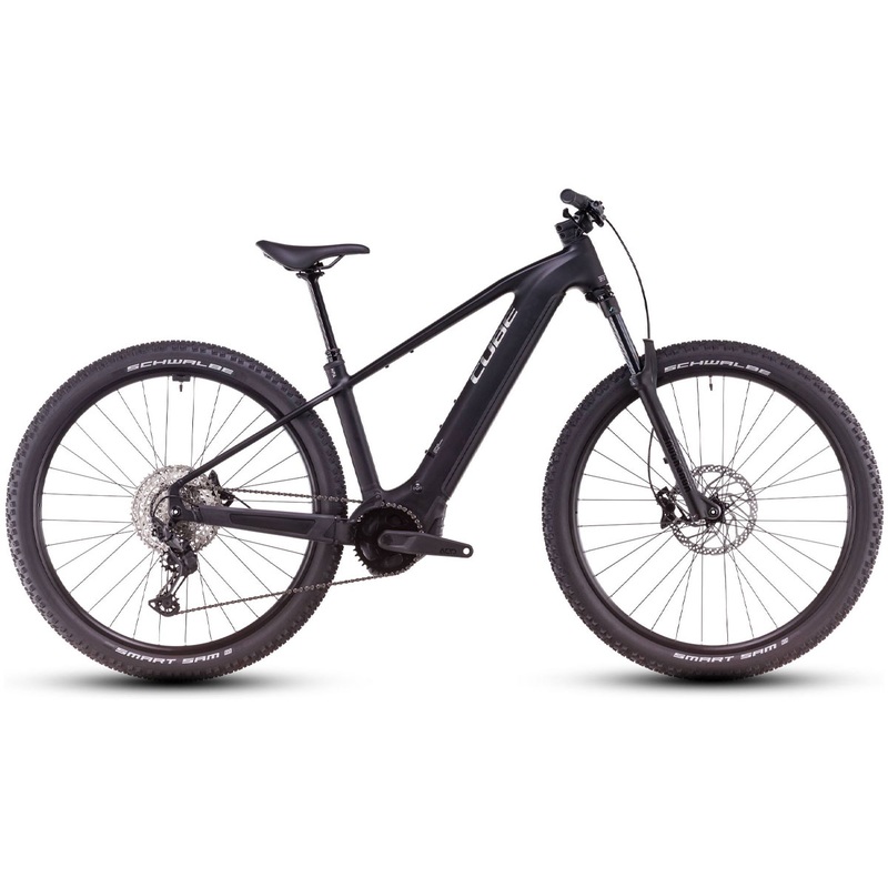 Cube Reaction Hybrid Race 800 2025 | Black/Metal