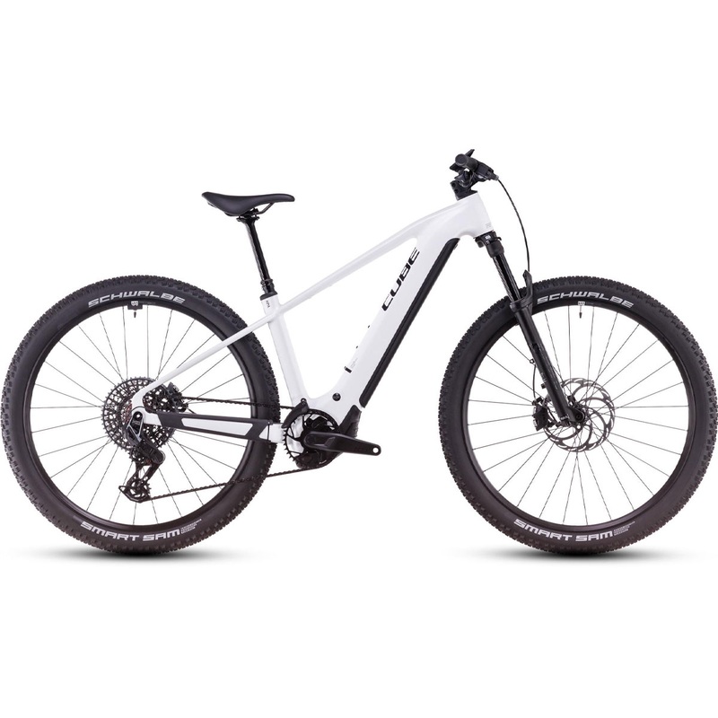 Cube Reaction Hybrid SLT 800 2025 | Metallic White